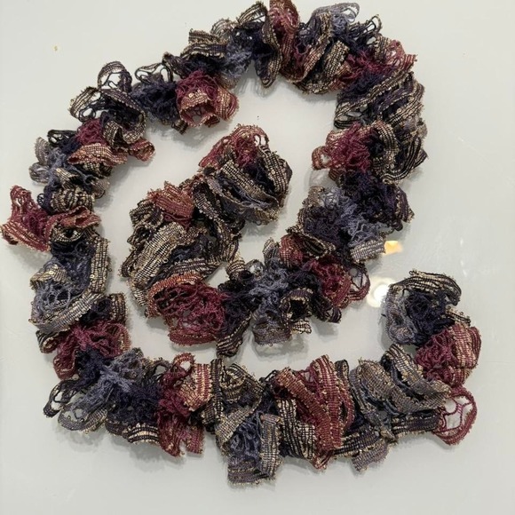 ✨ Handmade Ruffle Lace Scarf — 56" — Soft, Lightweight & Flouncy - Picture 3 of 6